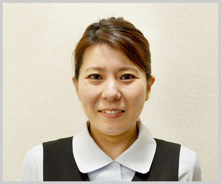 山本嘉世(総務部長)